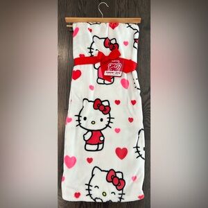 Valentine hearts Hello Kitty throw NWT